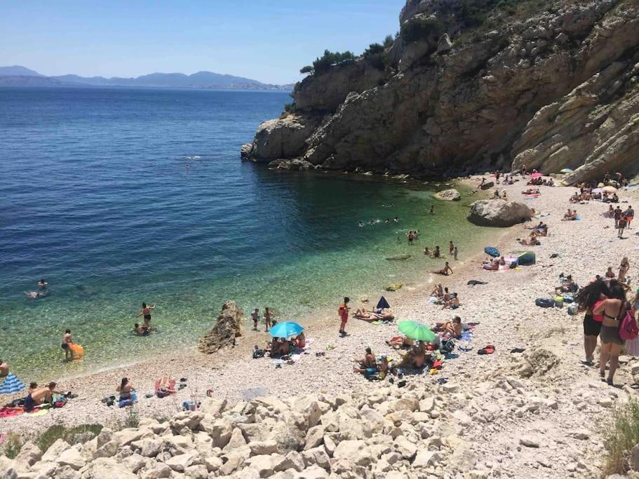 Bungalow Avec Piscine Privative Proche Aix En Provence La Barben Bagian luar foto