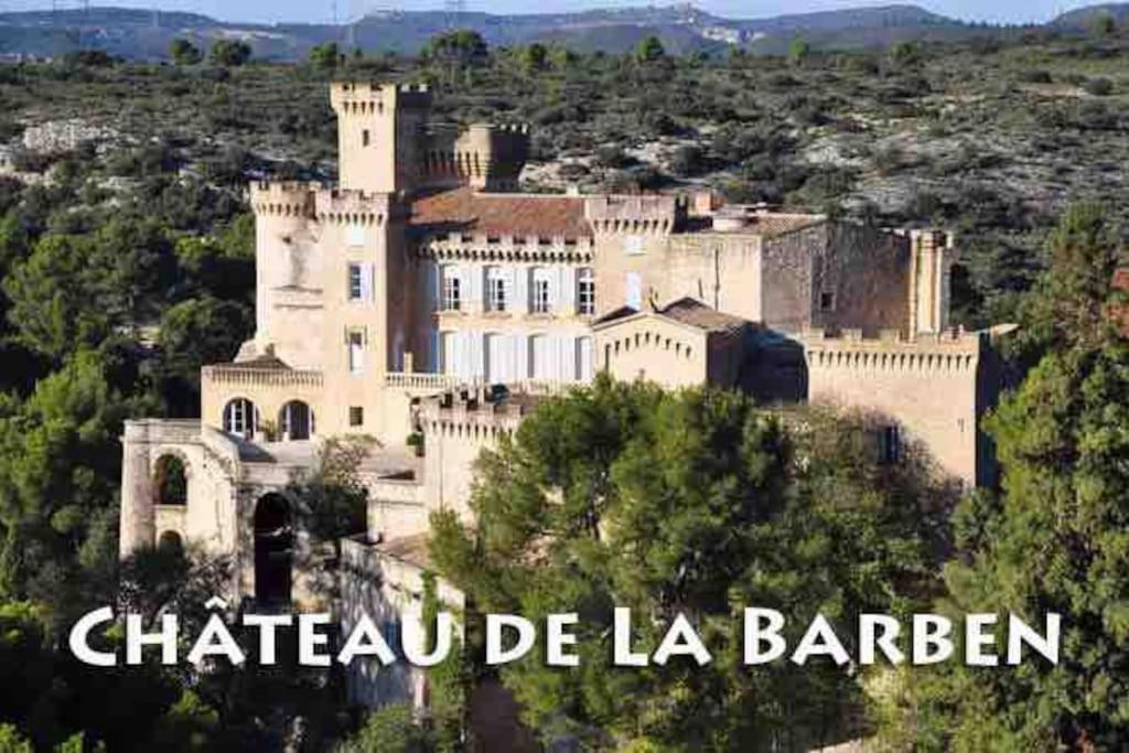 Bungalow Avec Piscine Privative Proche Aix En Provence La Barben Bagian luar foto